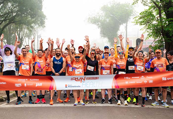 corredores participando do run for health segunda edição da risotolândia
