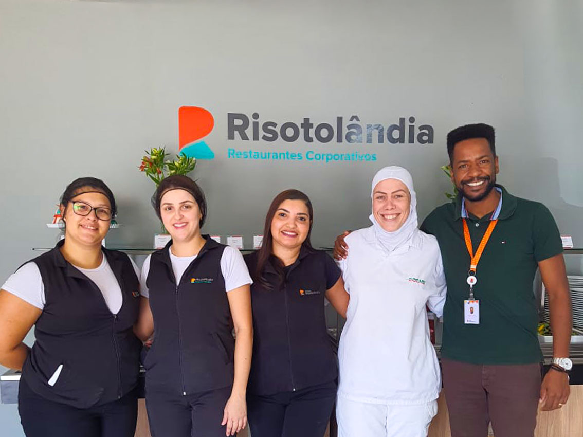 Equipe de Cozinha Risotolândia: Gente Que Cuida de Gente!
